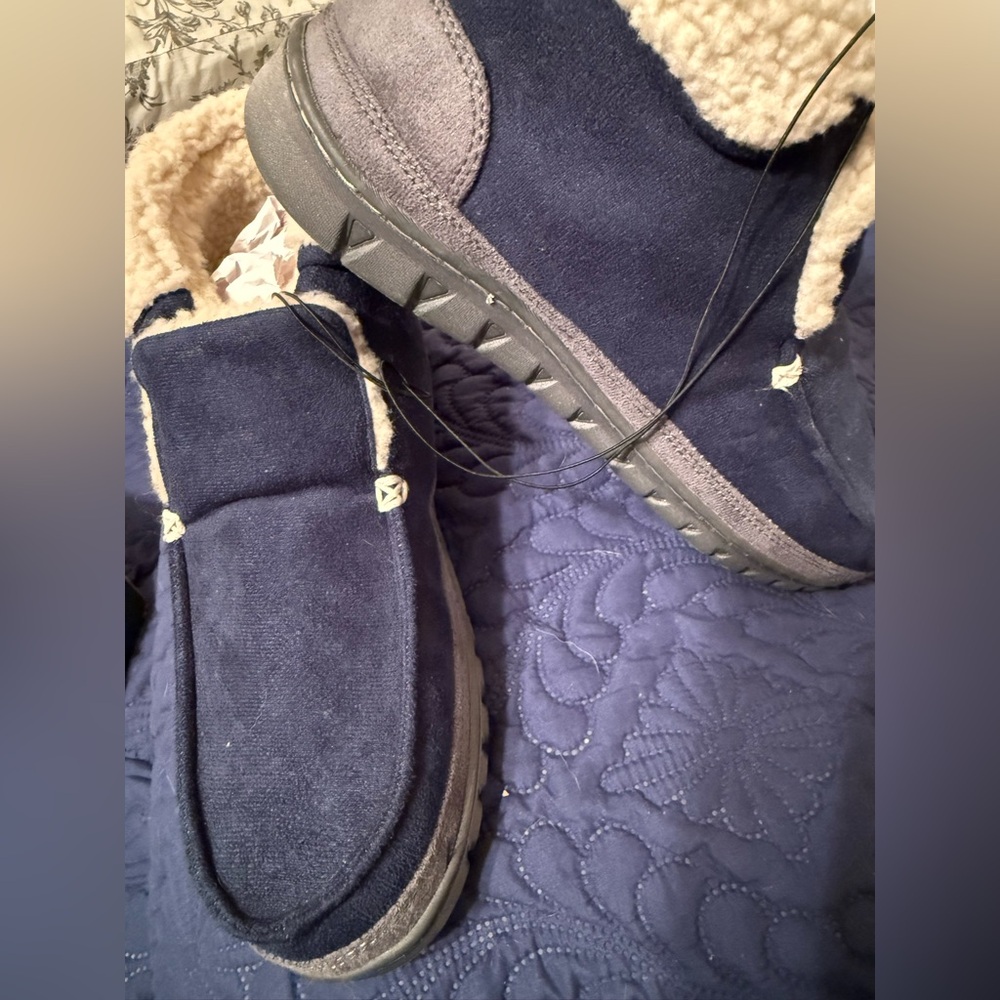 Eddie Bauer Navy Blue Loafers with Cream Lining